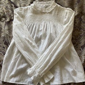 Meet your Posher, Ambar